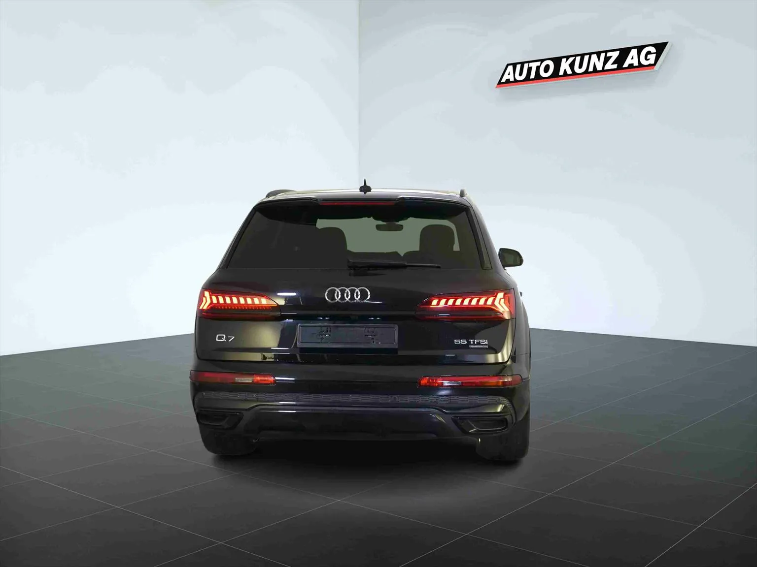 Audi Q7 55 TFSI S-Line quattro tiptronic  Image 4