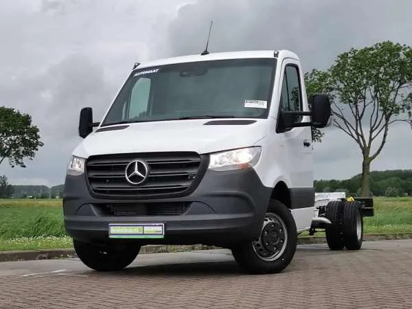 Mercedes-Benz Sprinter 519 CDI 3.0 LTR 6 CYL! Image 1