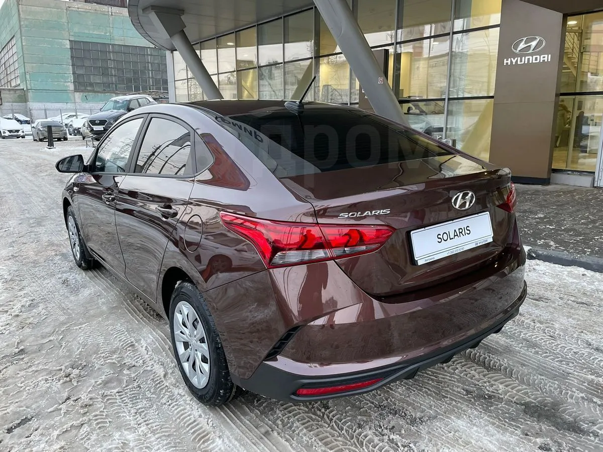 Hyundai Solaris Image 2